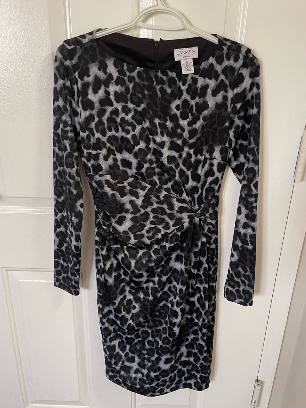 Carmen Marc Valvo Black and White Animal Print Dress silhouette Small